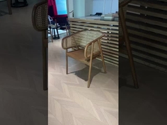 Walnut Lacquered 0.3cbm Restaurant Cane Kursi Makan Dengan Tangan