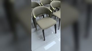 Kursi Makan Hotel Mewah Pelapis Kulit HD1628
